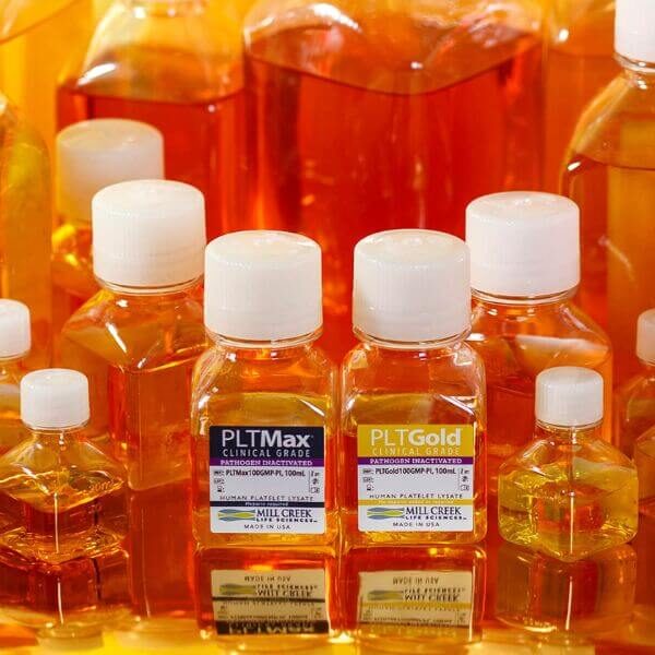 Bottles of PLTMax and PLTGold